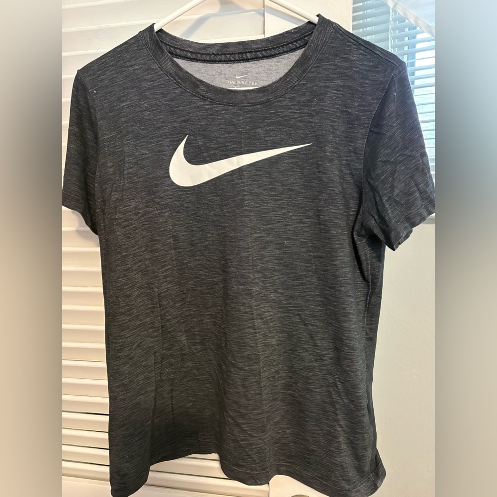 Junior girls Nike Tee M